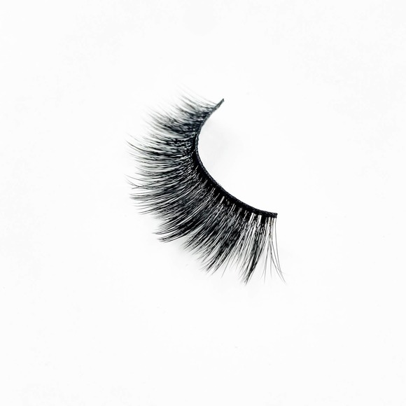 Sophia 5D Glamour Volume False Eyelashes - Picture 8 of 15